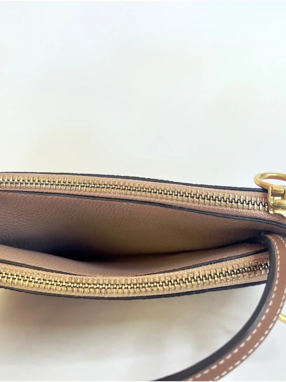 Tory Burch Pebbled Leather Crossbody in Dusty Rose